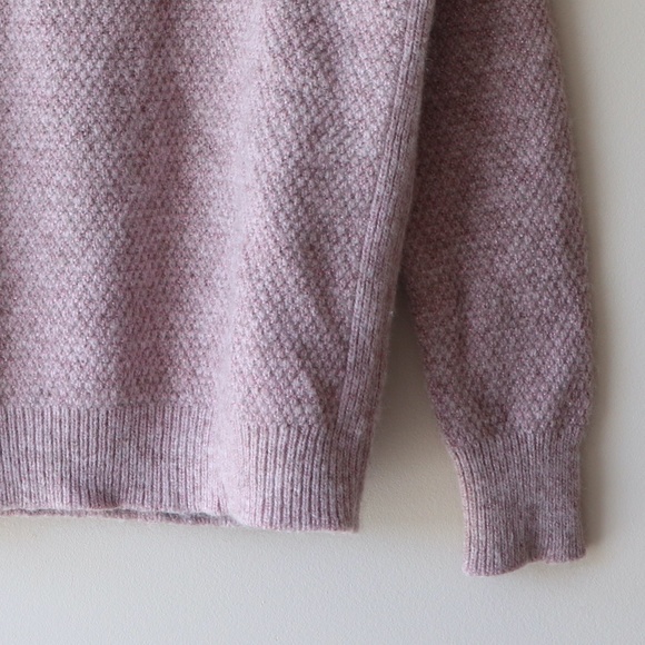 Banana Republic Cute Pink Sweater - Picture 4 of 5